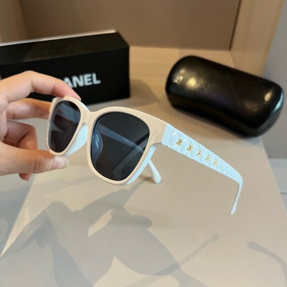 CHANEL Women\'s White Sunglasses main image 5